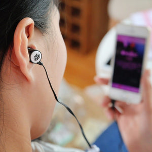 Cute Girls Cat Macarons 3.5mm in-ear Stereo Earphones